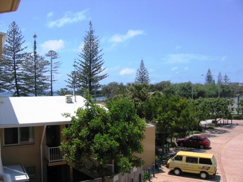 180 Alexandra Parade, Alexandra Headland QLD 4572