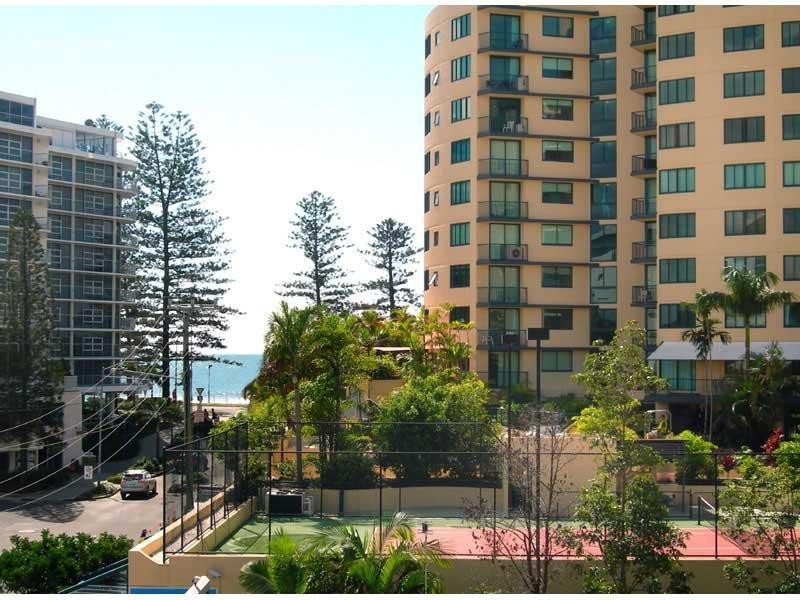 17 Brisbane Road, Mooloolaba QLD 4557