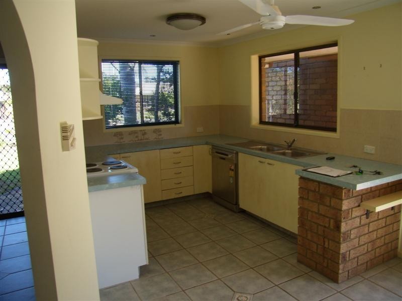 18 Summer Drive, Maroochydore QLD 4558