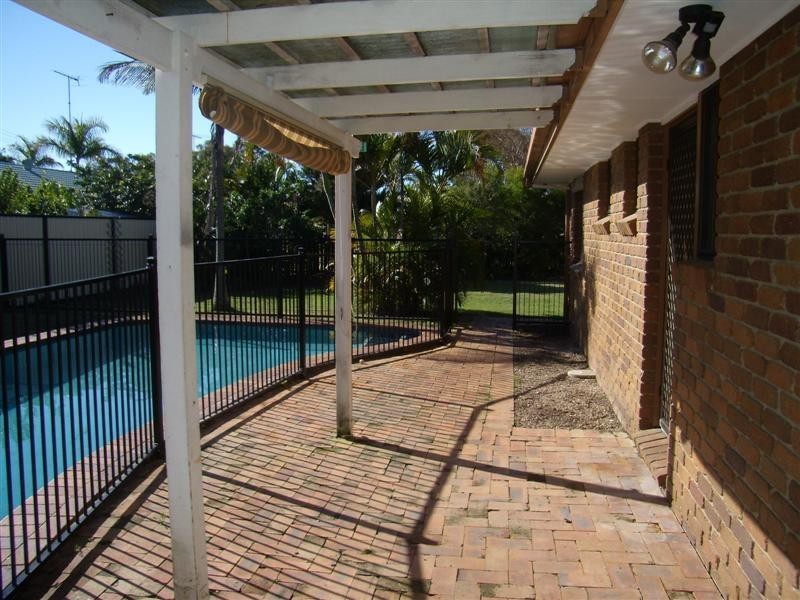 18 Summer Drive, Maroochydore QLD 4558