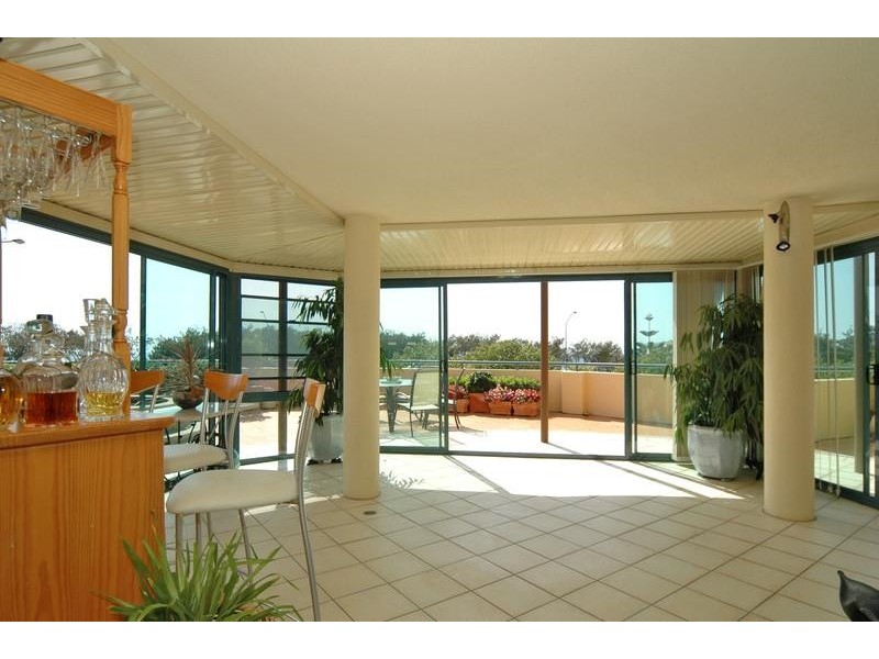 205/98 Alexandra Parade, Alexandra Headland QLD 4572