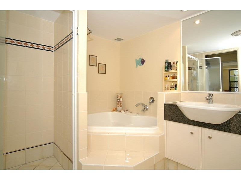 205/98 Alexandra Parade, Alexandra Headland QLD 4572