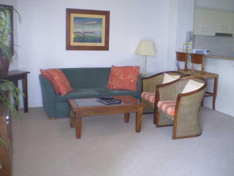 65 First Ave, Mooloolaba QLD 4557