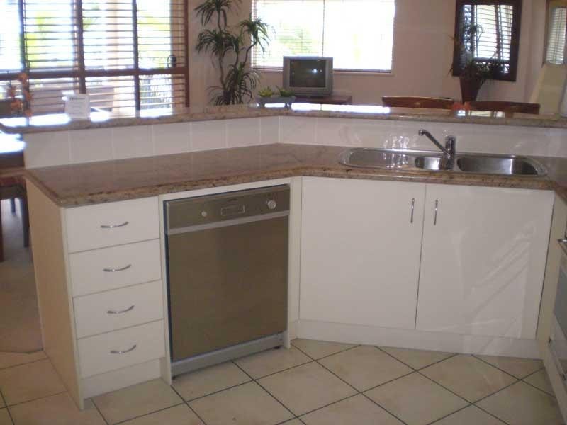 65 First Ave, Mooloolaba QLD 4557