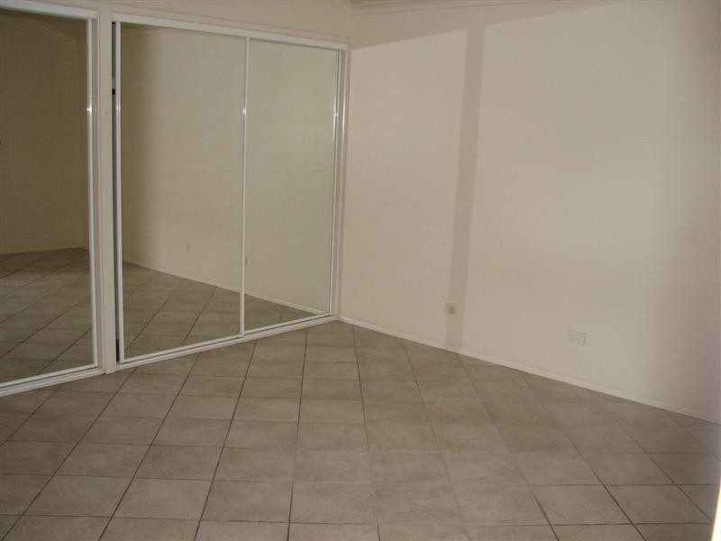 2/267 Bradman Avenue, Maroochydore QLD 4558