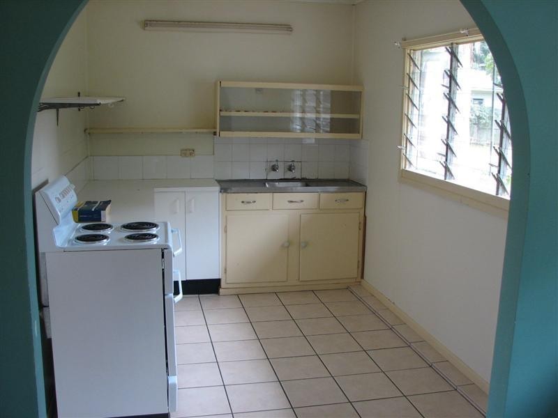 106 Broadwater Avenue, Maroochydore QLD 4558