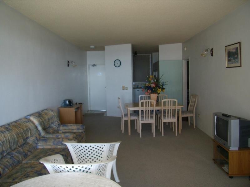 12/4 Juan Street, Alexandra Headland QLD 4572