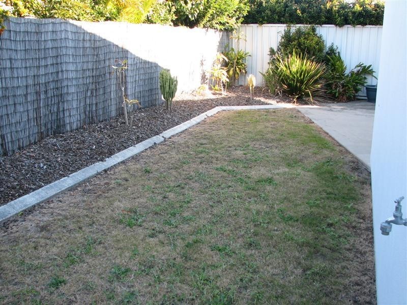 16 Cayman Place, Kawana Island QLD 4575