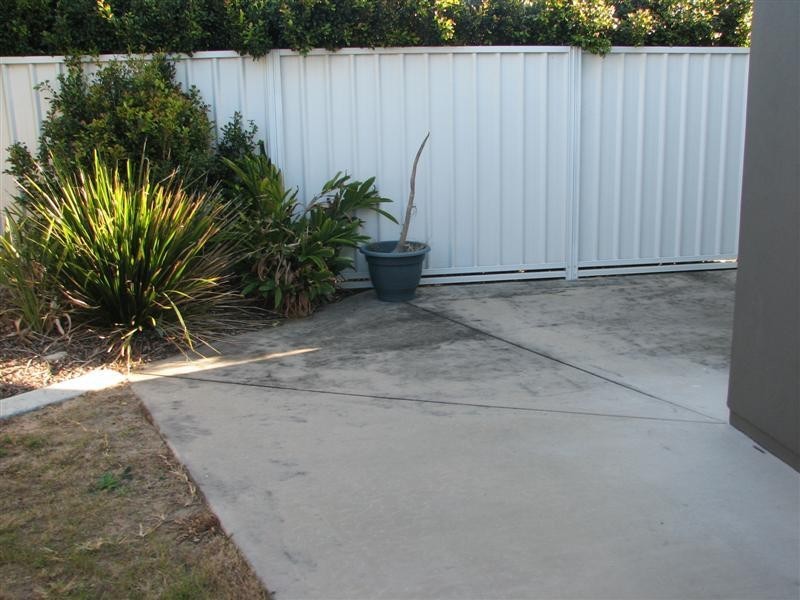 16 Cayman Place, Kawana Island QLD 4575