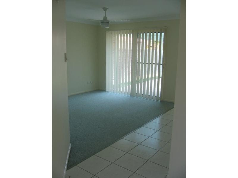 4 Honeymyrtle Crt, Mountain Creek QLD 4557