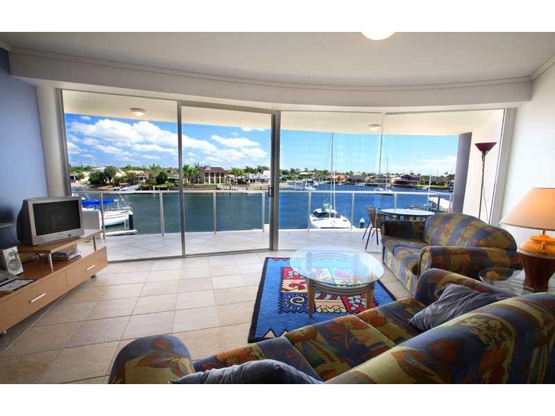 203/13 Nicklin Way, Minyama QLD 4575