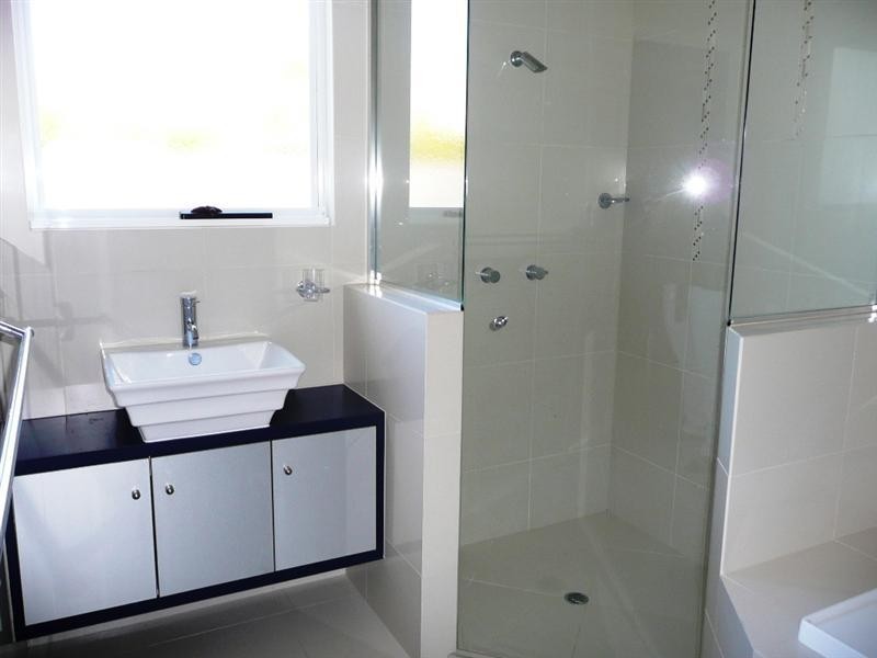 16 Cayman Place, Kawana Island QLD 4575