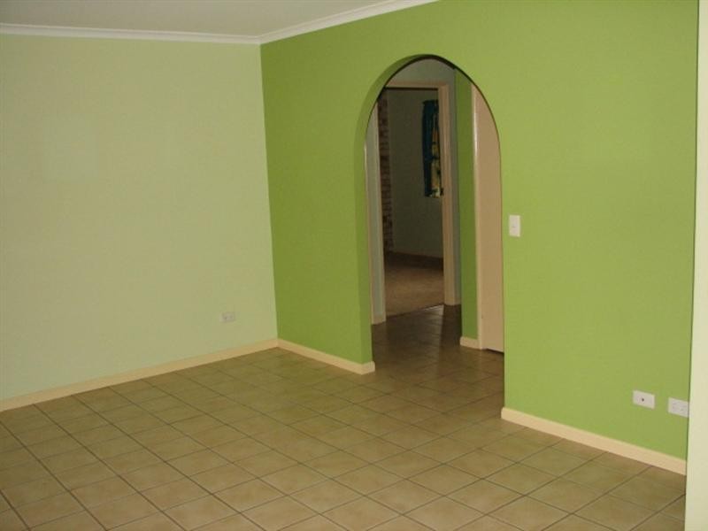 2/106 Amarina Avenue, Mooloolaba QLD 4557