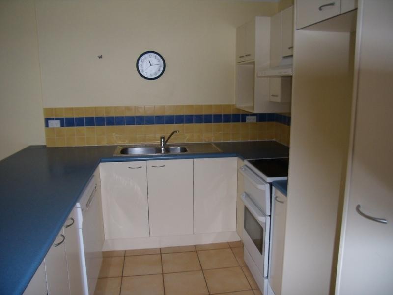 8/2 Maroubra Street, Maroochydore QLD 4558