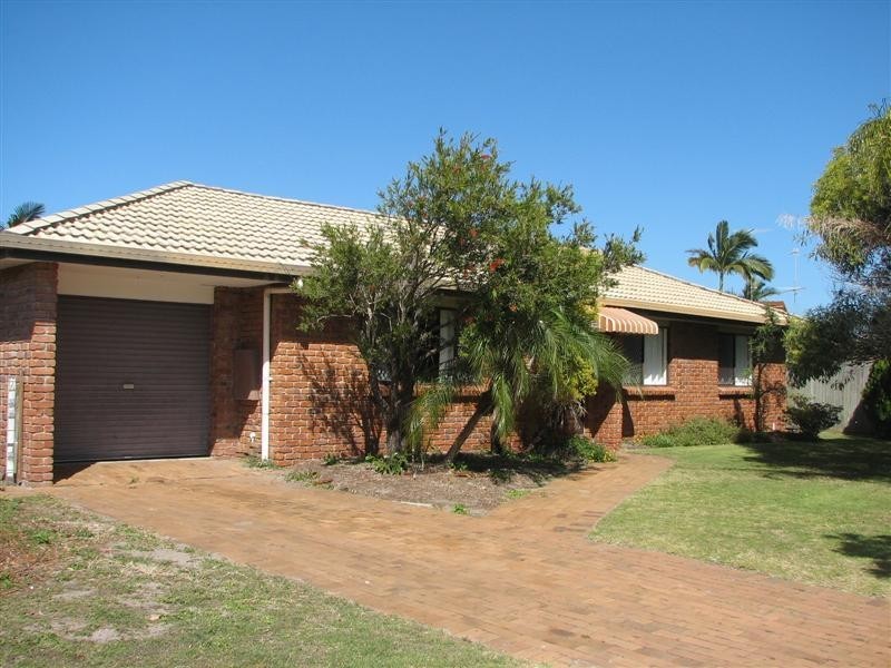 63 Sunbird Chase, Parrearra QLD 4575