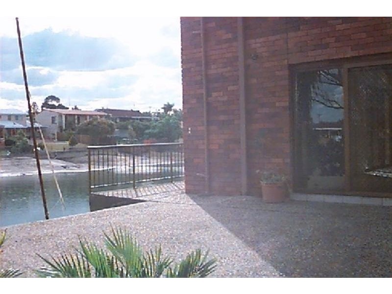 1/21 Barooga Crescent, Mooloolaba QLD 4557