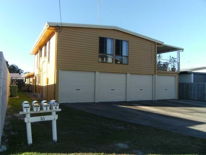 16 Hinkler Parade, Maroochydore QLD 4558