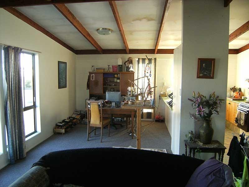 16 Hinkler Parade, Maroochydore QLD 4558