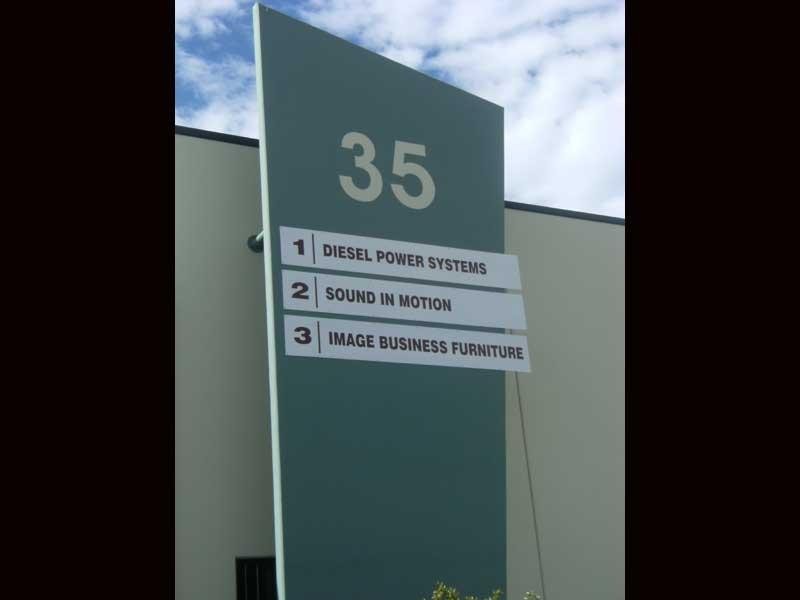 35 Premier Circuit, Warana QLD 4575
