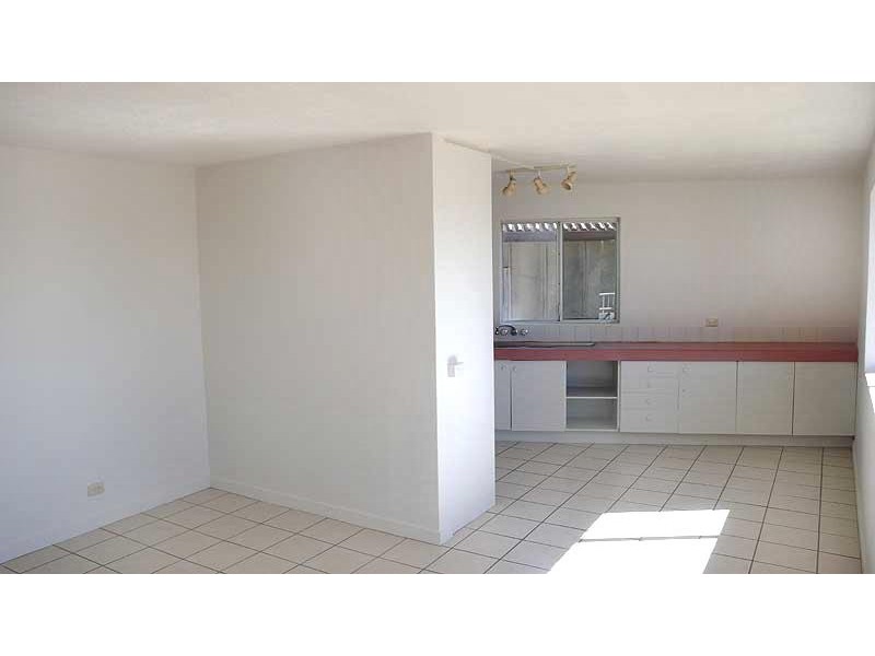 1/252 Alexandra Parade, Alexandra Headland QLD 4572