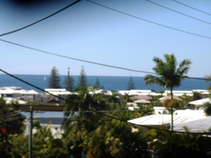 5 Yakola Parade, Alexandra Headland QLD 4572