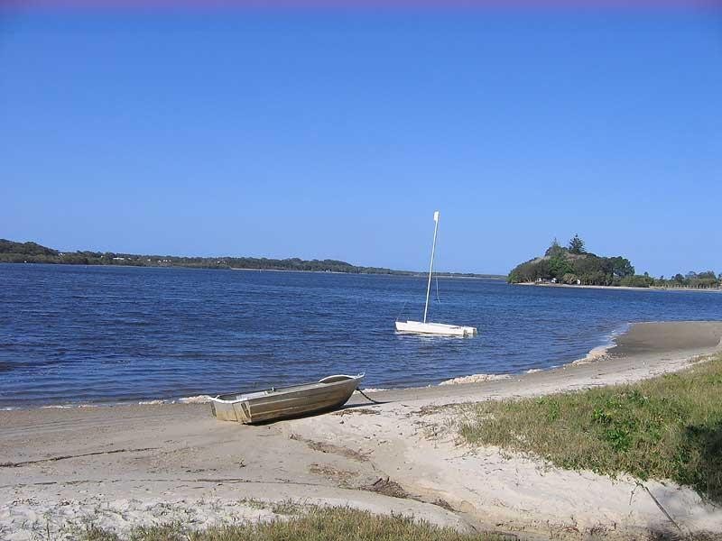 131 Bradman Ave, Maroochydore QLD 4558