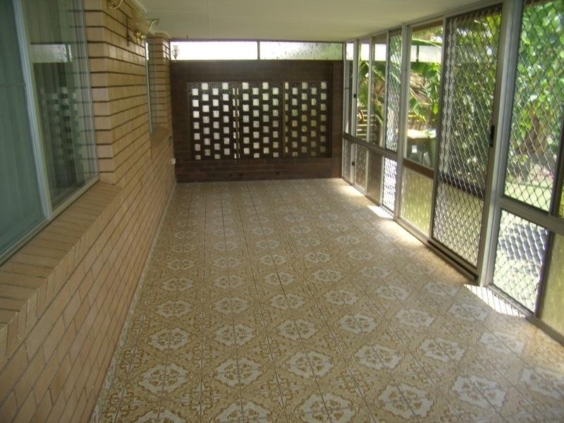 15 Poinsettia Avenue, Mooloolaba QLD 4557