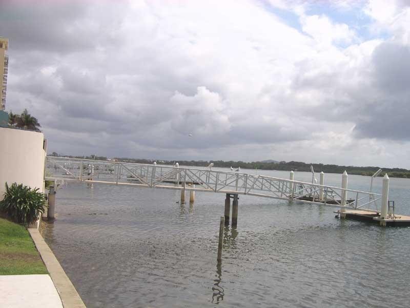 96 Duporth Ave, Maroochydore QLD 4558