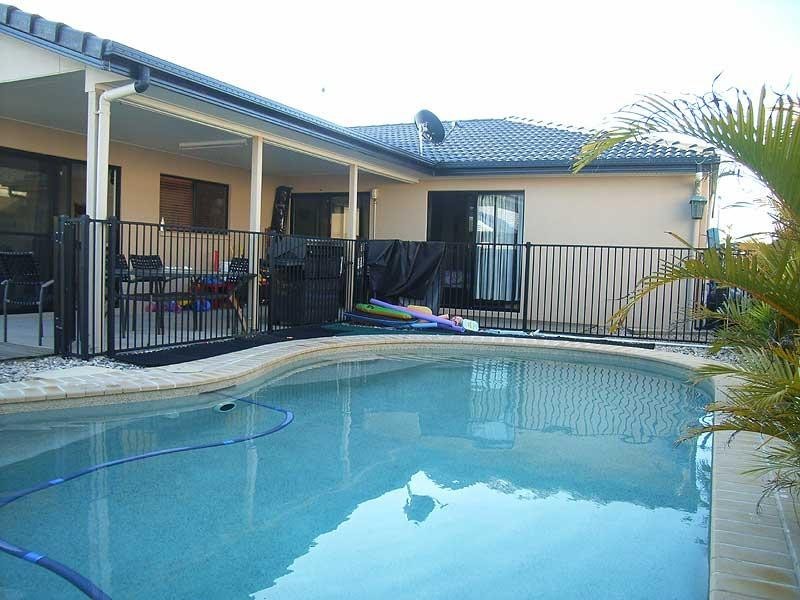 2 Antilles St, Kawana Island QLD 4575