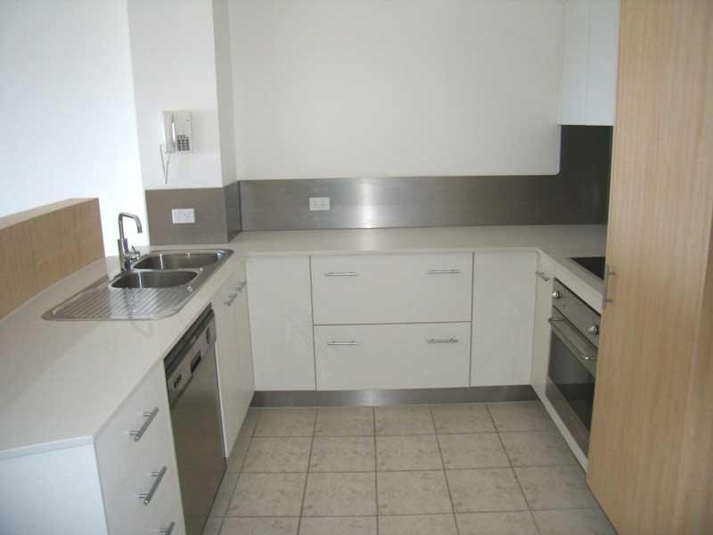 29 First Ave, Mooloolaba QLD 4557