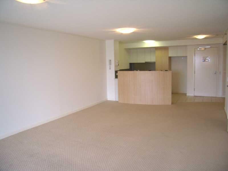 29 First Ave, Mooloolaba QLD 4557