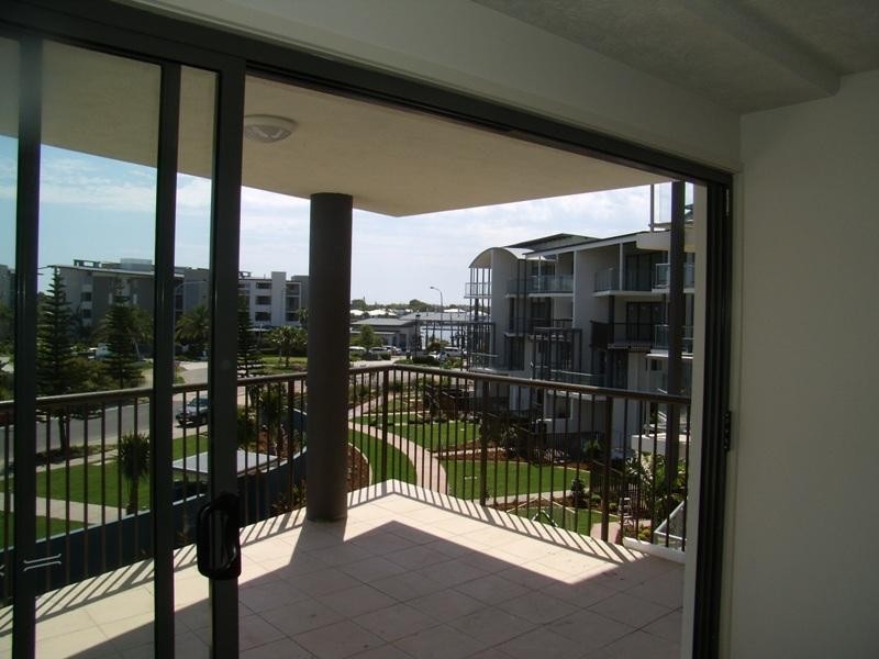 42/10 Grand Parade, Parrearra QLD 4575