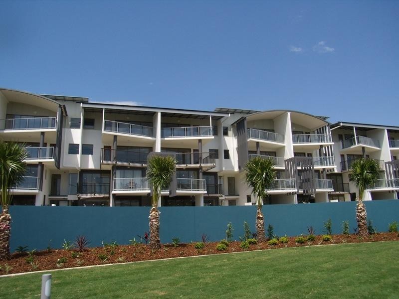 42/10 Grand Parade, Parrearra QLD 4575
