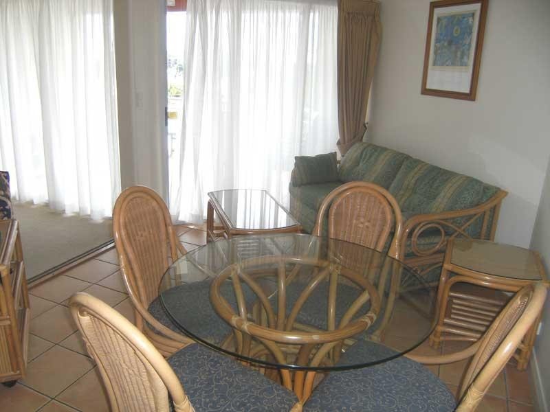 447/180 Alexandra Pde, Alexandra Headland QLD 4572
