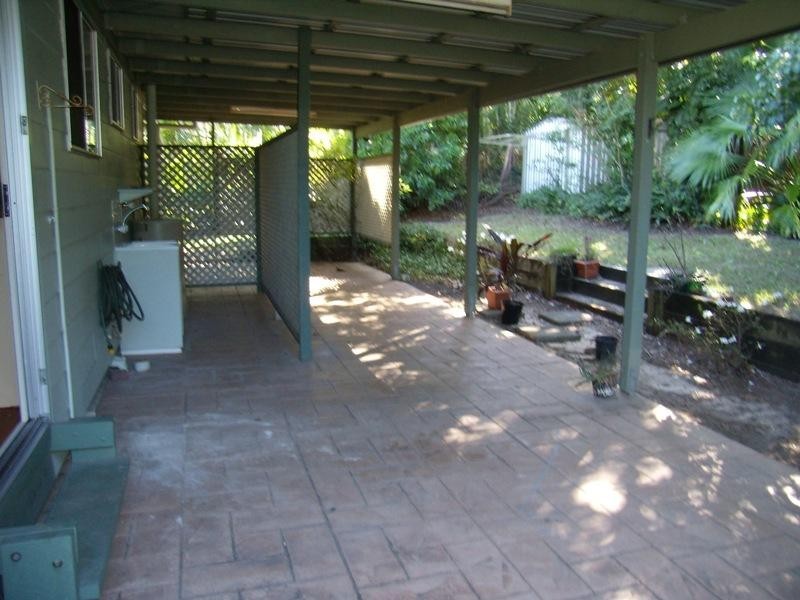 35 Palm Drive, Mooloolaba QLD 4557