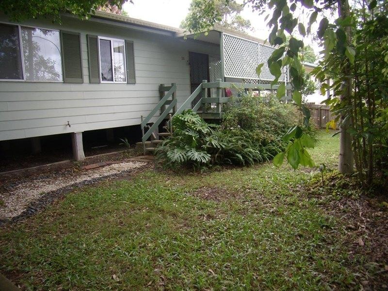 35 Palm Drive, Mooloolaba QLD 4557