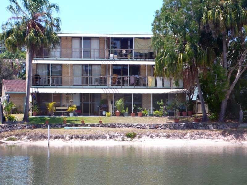 4/5 Goonawarra Drive, Mooloolaba QLD 4557