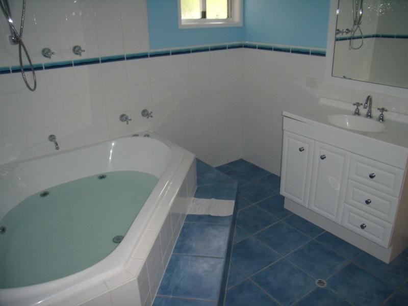 37 Broadwater Avenue, Maroochydore QLD 4558