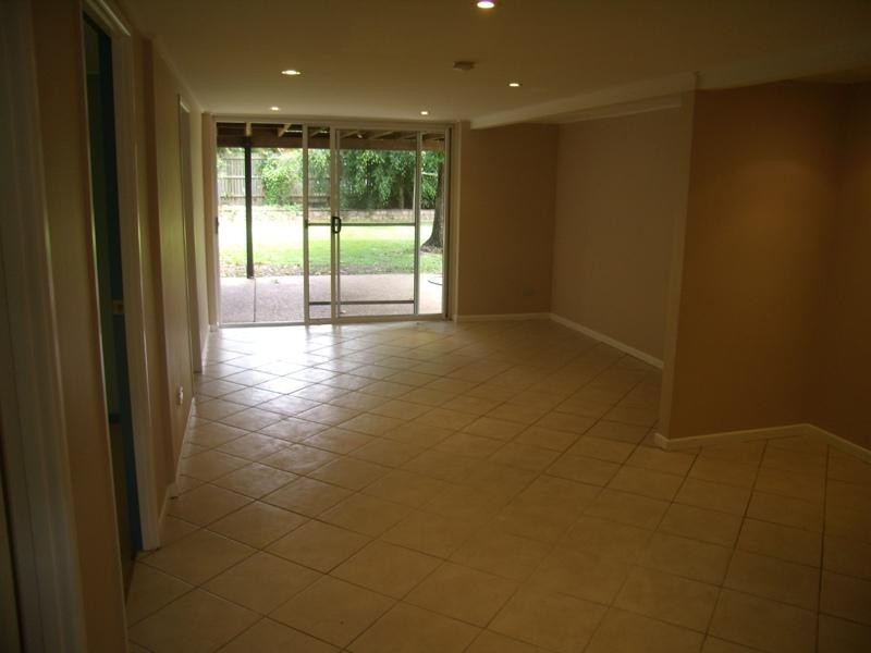 37 Broadwater Avenue, Maroochydore QLD 4558
