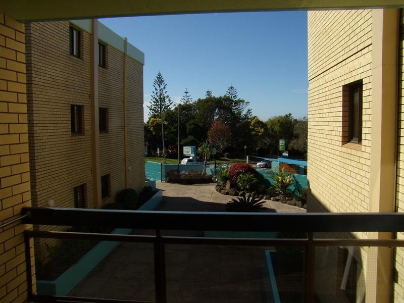 17/2 Meta St & The Esplanade, Mooloolaba QLD 4557