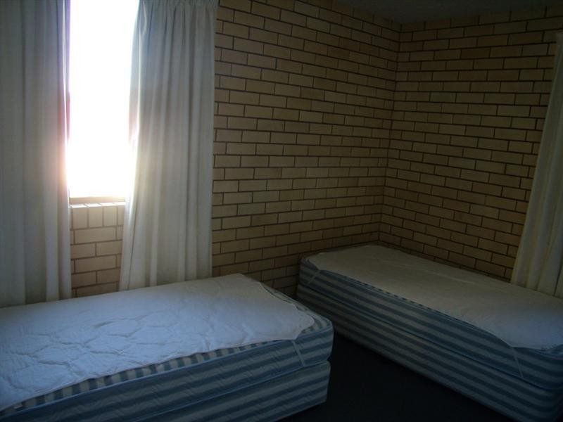 17/2 Meta St & The Esplanade, Mooloolaba QLD 4557