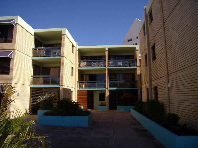 17/2 Meta St & The Esplanade, Mooloolaba QLD 4557