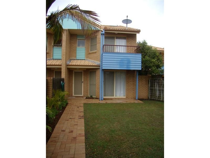 2/29 Tarcoola  Avenue, Mooloolaba QLD 4557