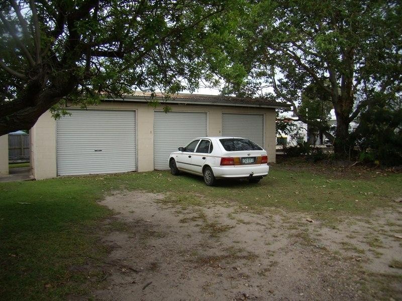 2/41 Hinkler Parade, Maroochydore QLD 4558