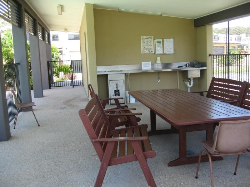 3/2 Lakehead Drive, Sippy Downs QLD 4556
