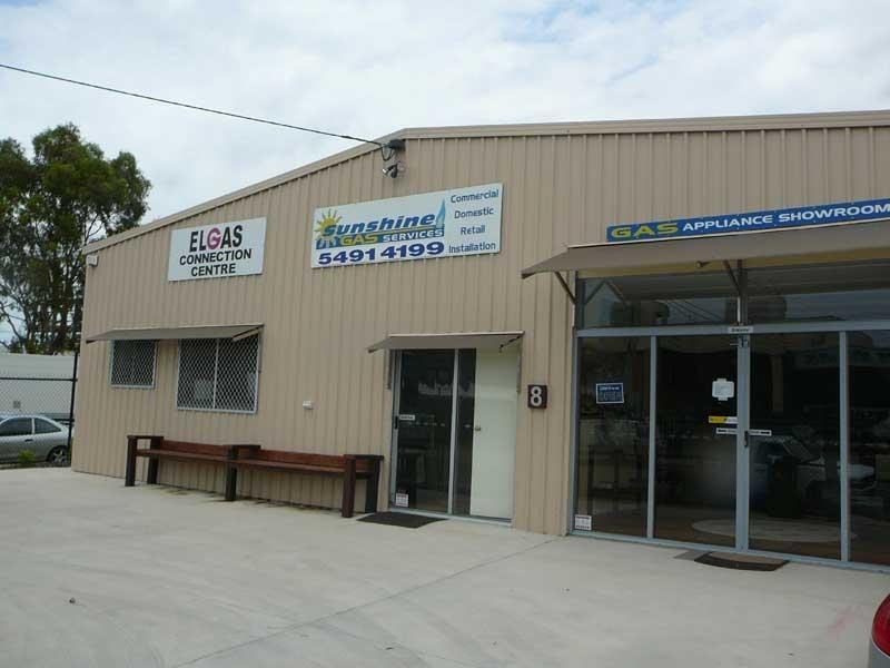 8 Daniel Street, Caloundra QLD 4551