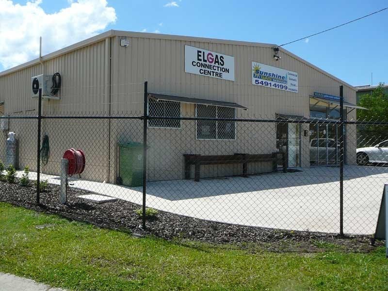 8 Daniel Street, Caloundra QLD 4551