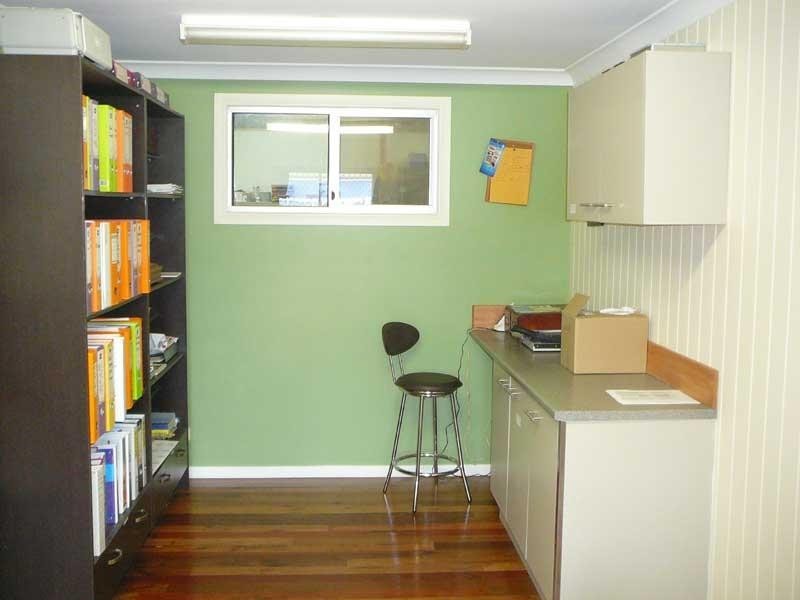 8 Daniel Street, Caloundra QLD 4551