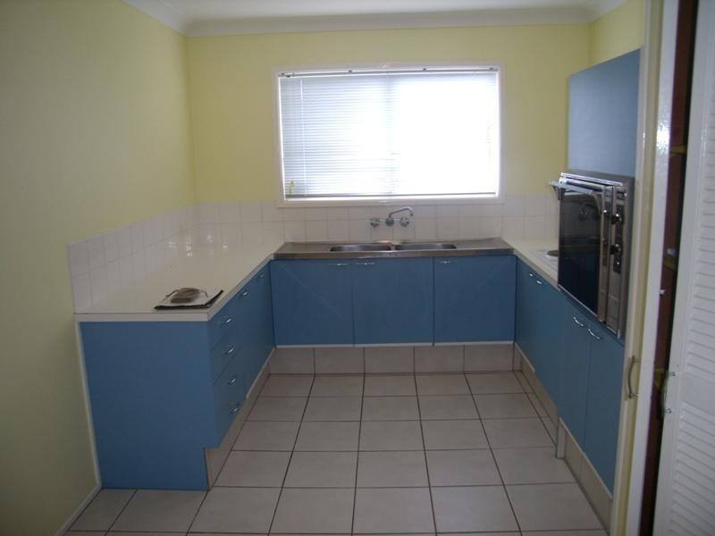 17 Poinsettia Avenue, Mooloolaba QLD 4557