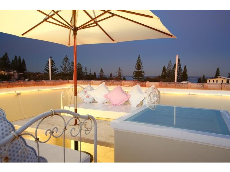 9 Akounah Crescent, Buddina QLD 4575